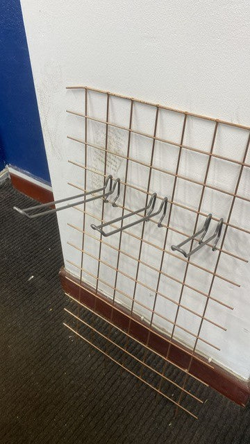 Euro Hooks, 4 inch Euro hooks for mesh displays-MSH4I